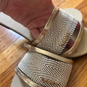 Havaianas Women's Gold Sandals Size 9/10
